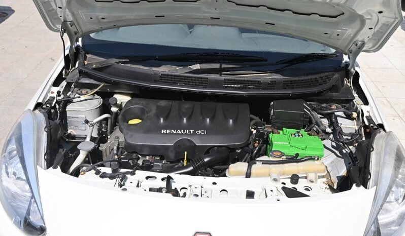 
								Renault Scala RLX Diesel full									