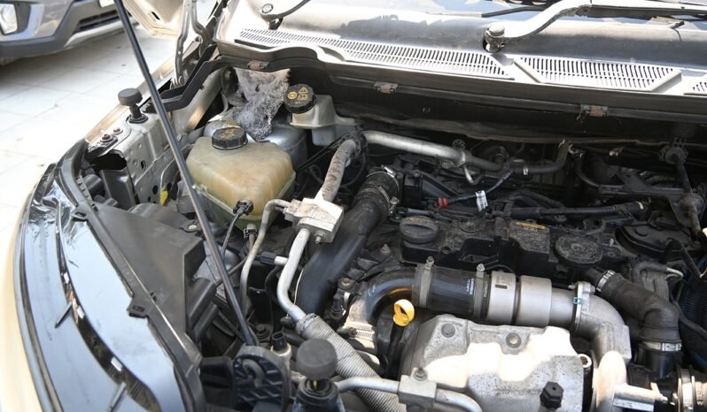 
								Ford EcoSport Titanium T – Powerful & Stylish SUV full									