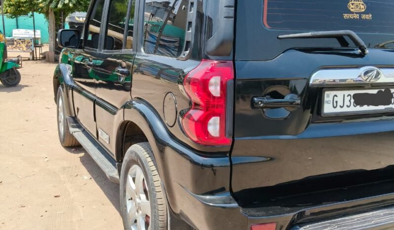 
								Mahindra Scorpio S11 full									