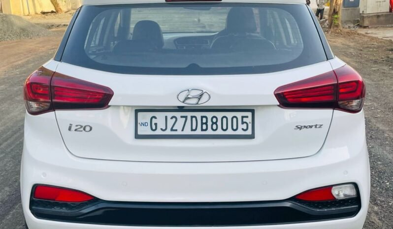 
								Hyundai i20 Sports full									
